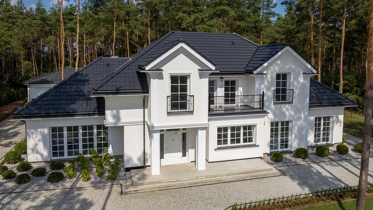 Dachówka-ceramiczna-KODA-w-kolorze-łupka-gazura-marki-swissporTON, fot. swissporTON