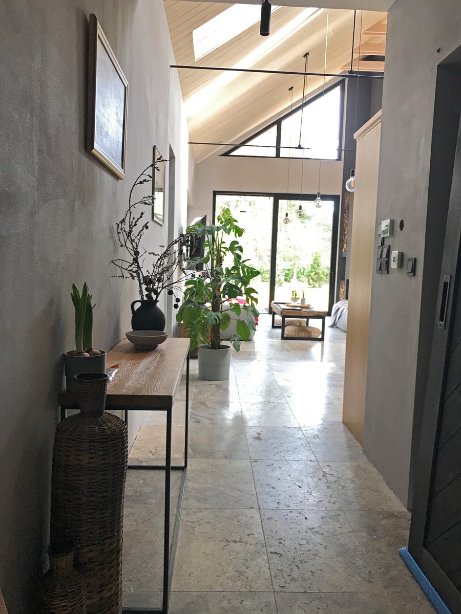 Plytka-trawertyn-Silver-Ash-bebnowany, fot. KLINK INTERNATIONAL