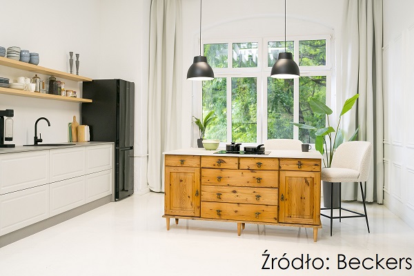 Beckers Designer Universal_komoda przed malowaniem-min, fot. Beckers 