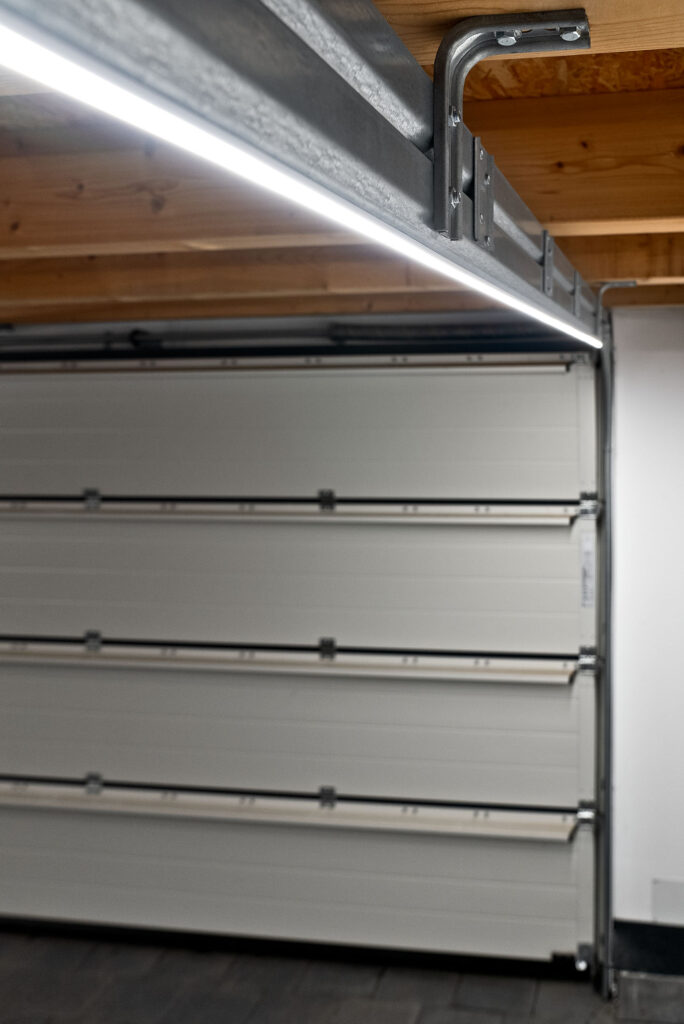 Hörmann, listwa z podświetleniem LED, fot. Dobry Montaż