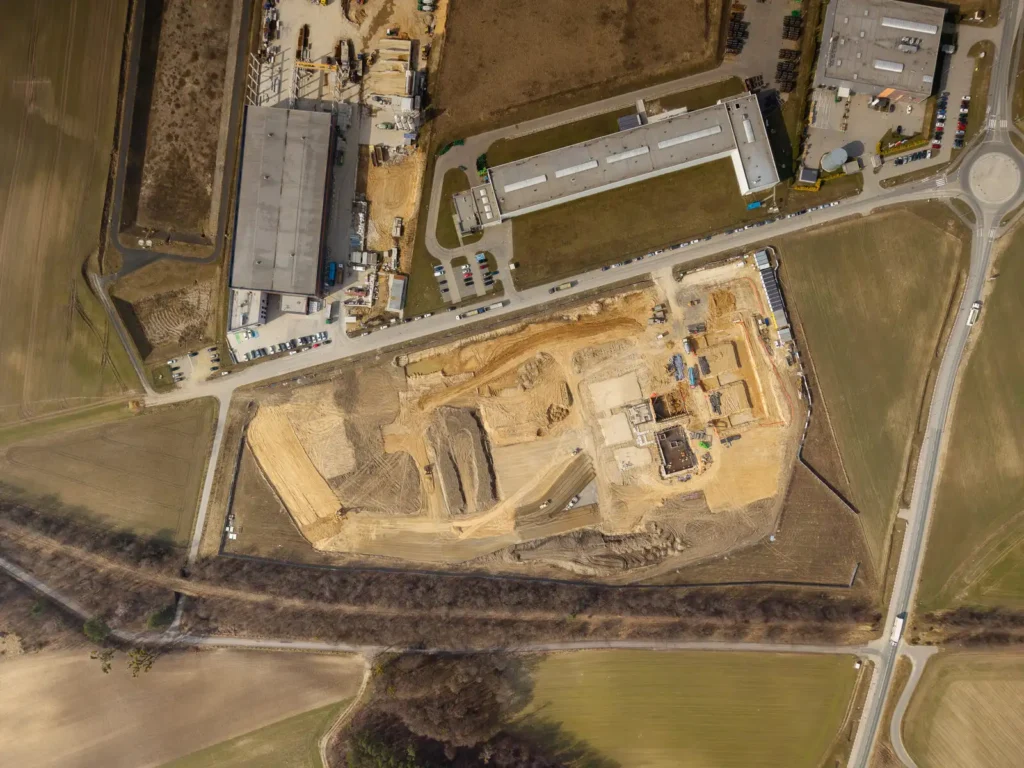 Budowa fabryki w Zimnej Wódce, fot. Baumit 