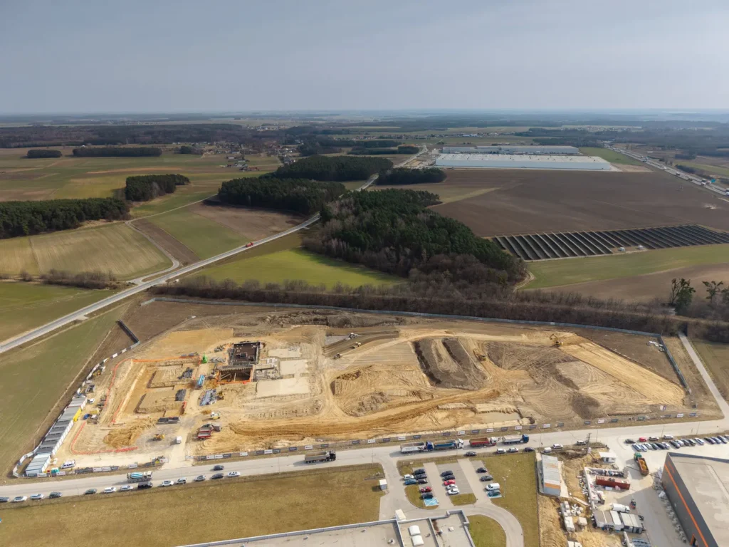 Budowa fabryki w Zimnej Wódce, fot. Baumit 