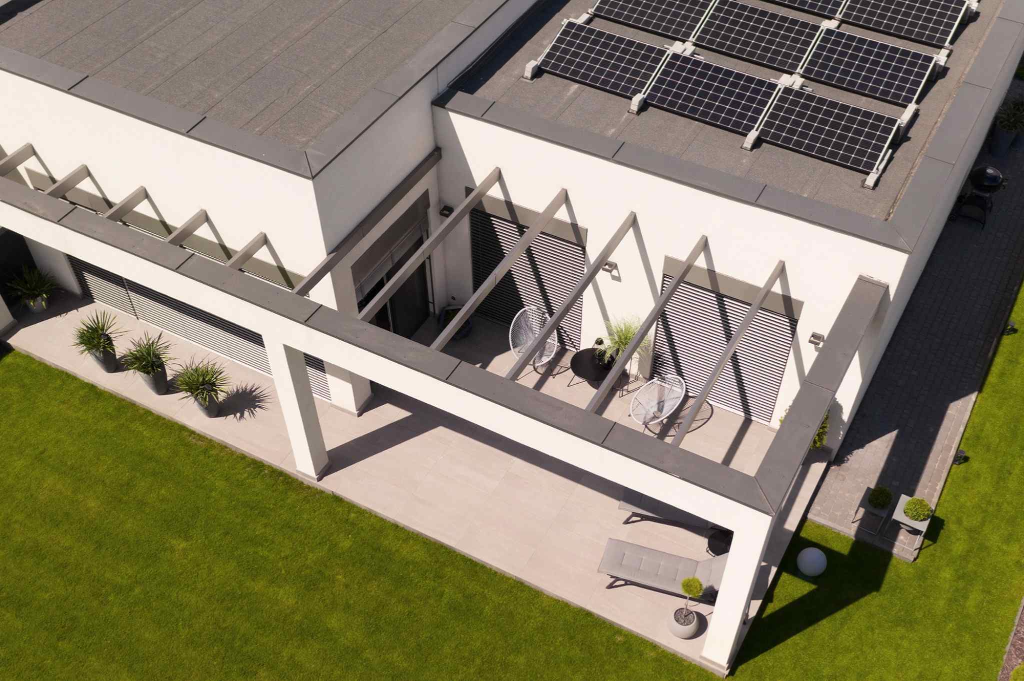 Papa bitumiczna modyfikowana SBS z linii swissporBIKUTOP to dzisiaj jeden z najbardziej wszechstronnych materiałów w arsenale nowoczesnego budownictwa