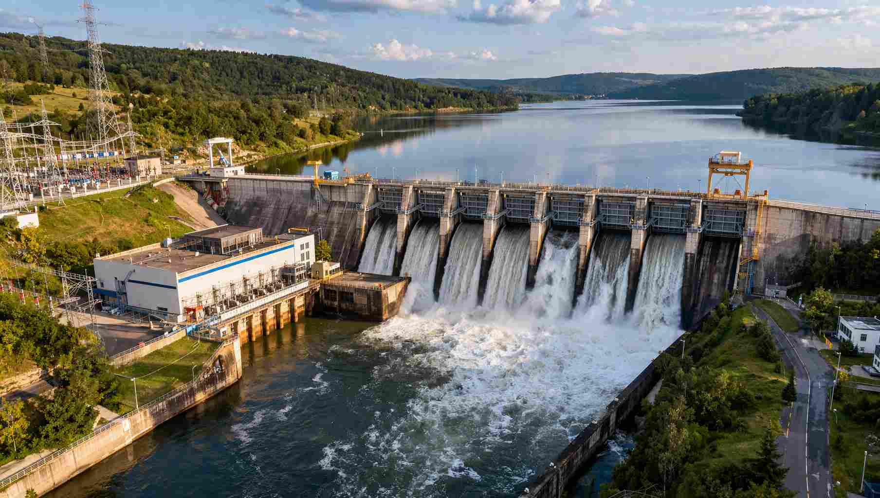 Jak działa elektrownia wodna? Rzeka, turbina i prąd w jednym mechanizmie
