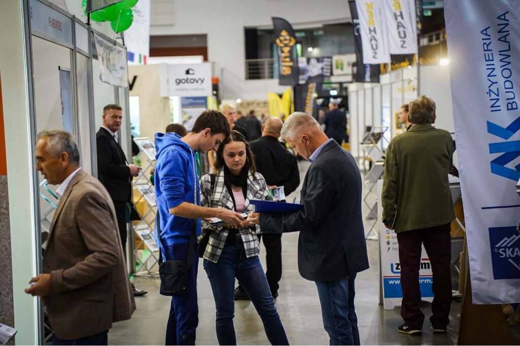 Domy gotowe, prefabrykacja i energooszczędne technologie na targach CIEPŁY DOM 2026