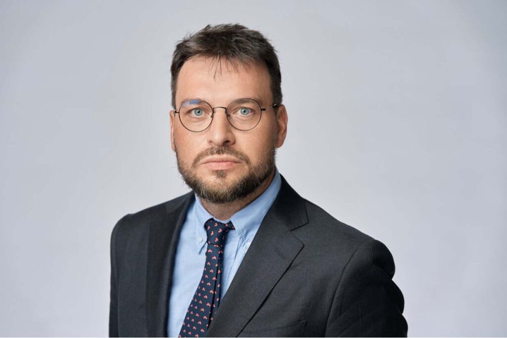 dr Piotr Arak, Główny Ekonomista VeloBank